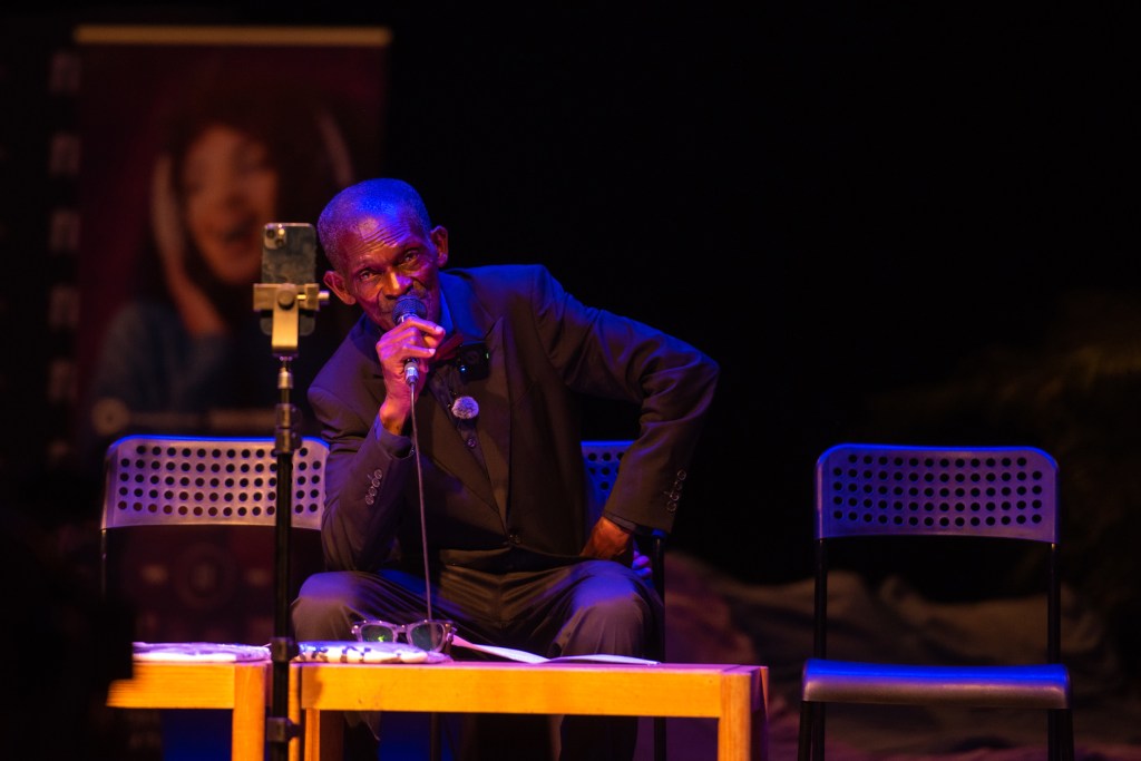 Eddy Malou congolexicomatise l’Institut Français de Kinshasa
